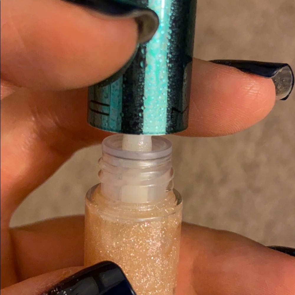 MAC COSMETICS - limited edition - Clearwater - Picture 4 of 4
